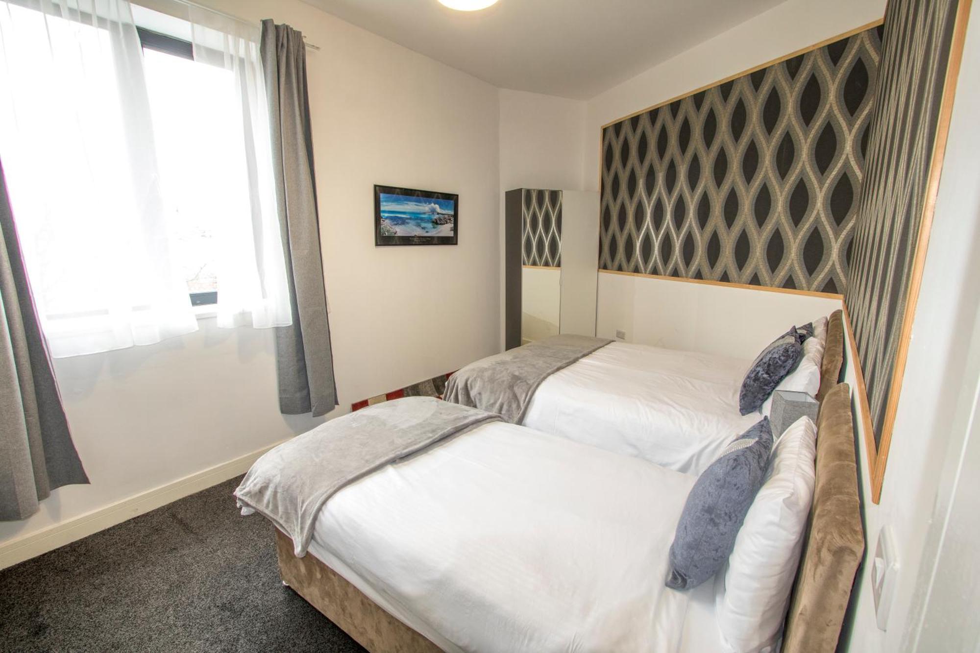 Ideal For Groups - Modern 2 Bedroom Apartment - Free Parking, Transit Links, Close To Stadiums Manchester Eksteriør billede